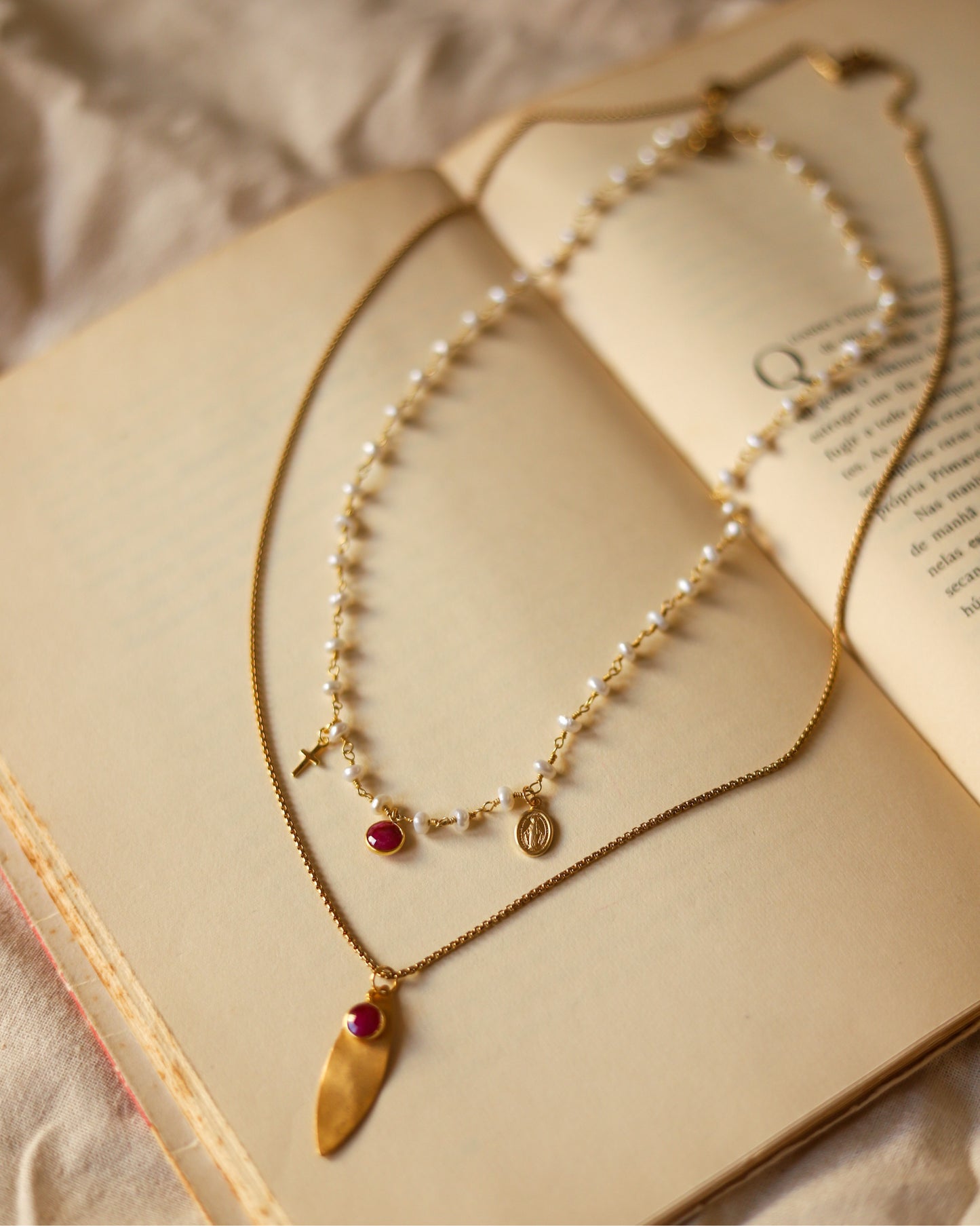 Conjunto 3 amuletos (rubi)