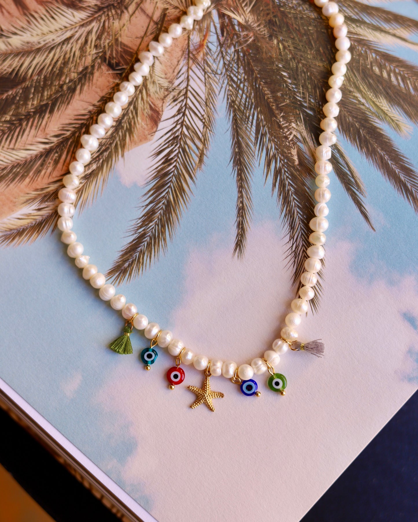 Sea water pearl necklace