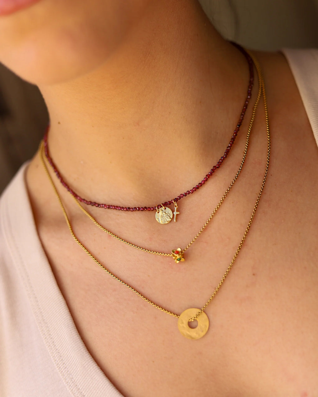 Colar Minimal stone medalha escapulario N. Sra. do Carmo