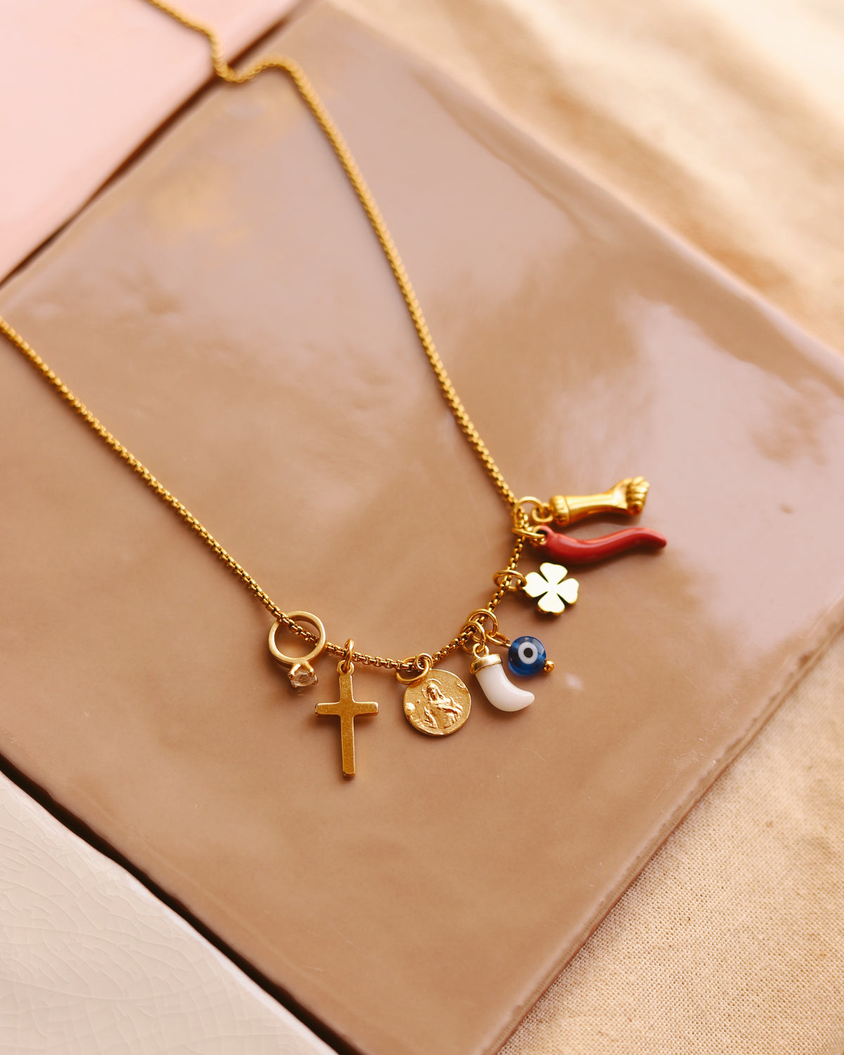 Colar Lucky charms
